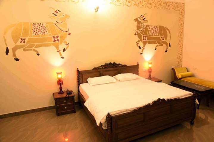 Room 4 of 61