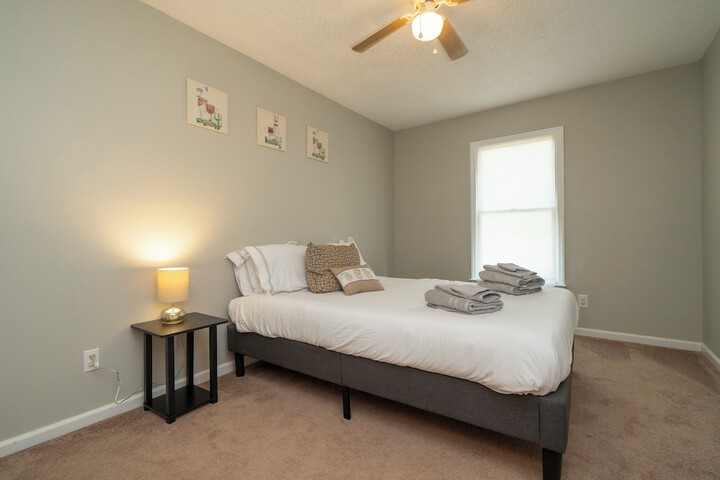 Room 7 of 30