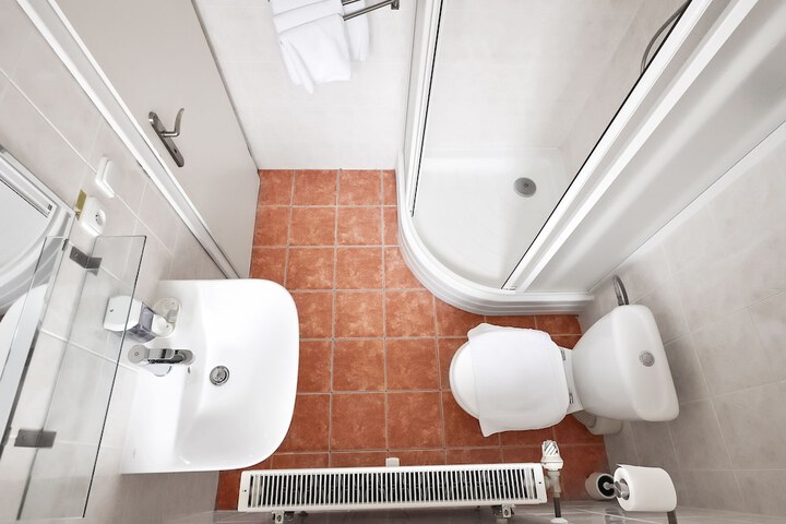 Clean Restrooms