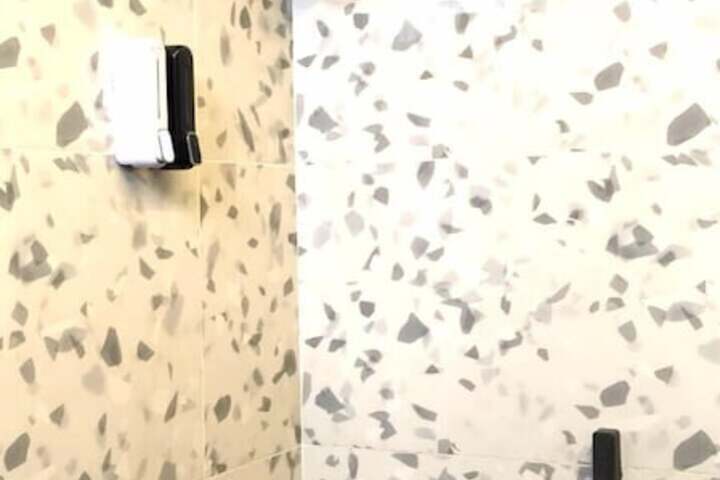 Room 70 of 117
