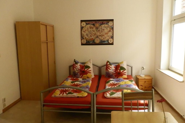 Room 2 of 13