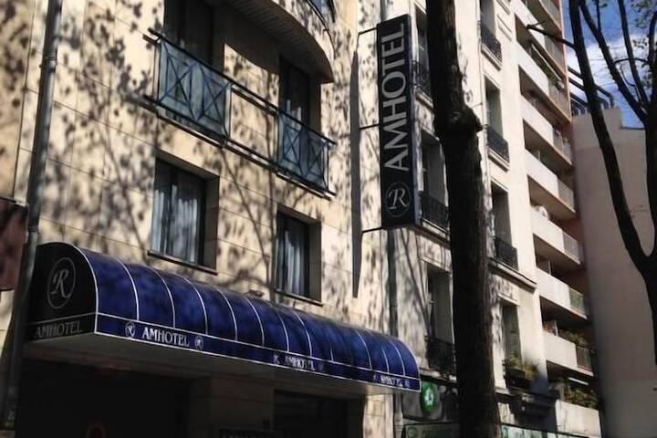 Hotel 53 of 54