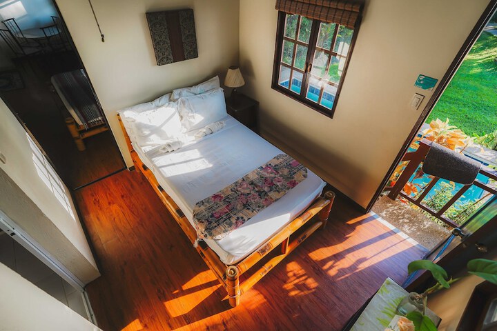 Room 16 of 80