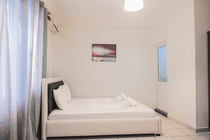 Room 8 of 45