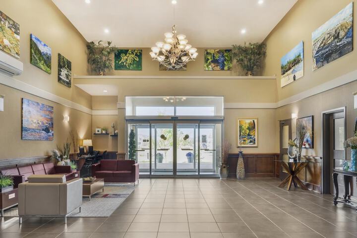 Hotel Lobby