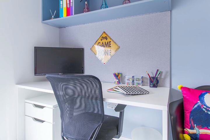 Room 7 of 26