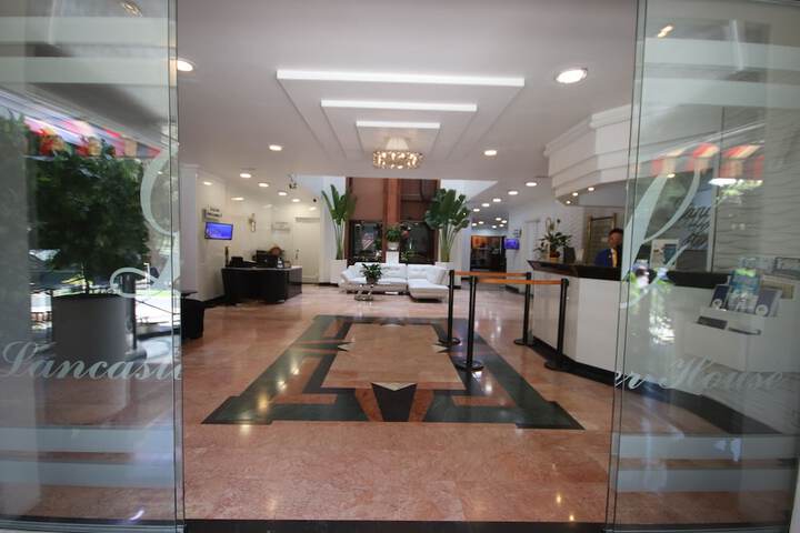 Hotel Interior 4 of 231