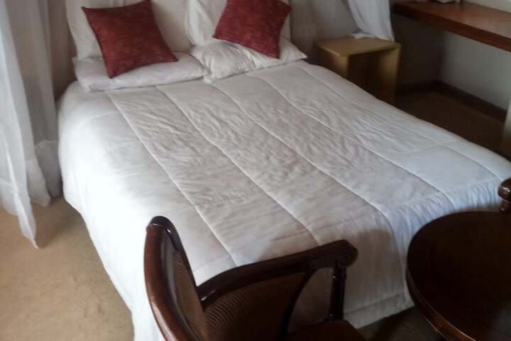 Room 12 of 22