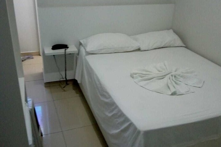 Room 4 of 11