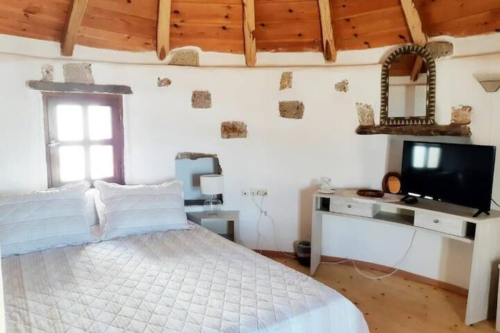 Room 5 of 14