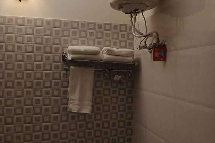 Room 50 of 82