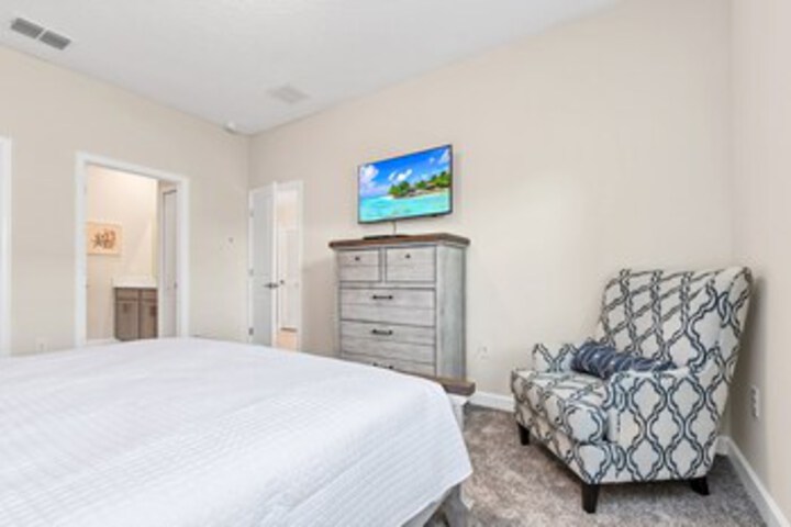 Room 151 of 179