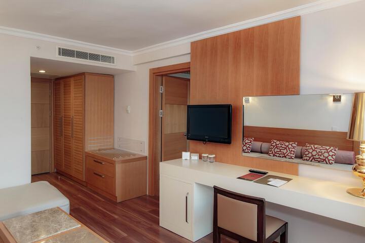 Room 19 of 113