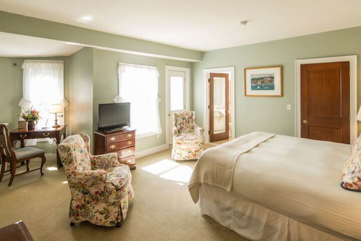 Room 9 of 91