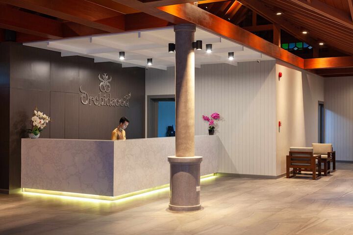 Hotel Lobby