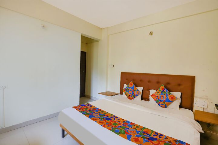 Room 20 of 28