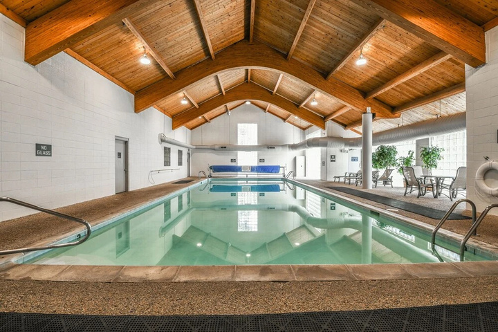 Pool 11 of 18