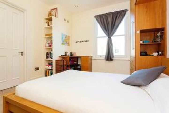 Room 16 of 22