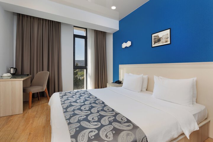 Room 19 of 61
