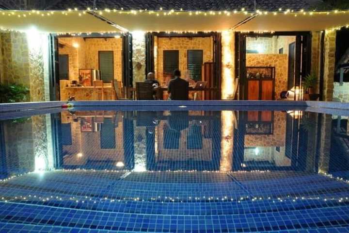 Hotel 150 of 169