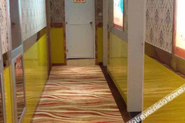 Hotel Interior 9 of 21