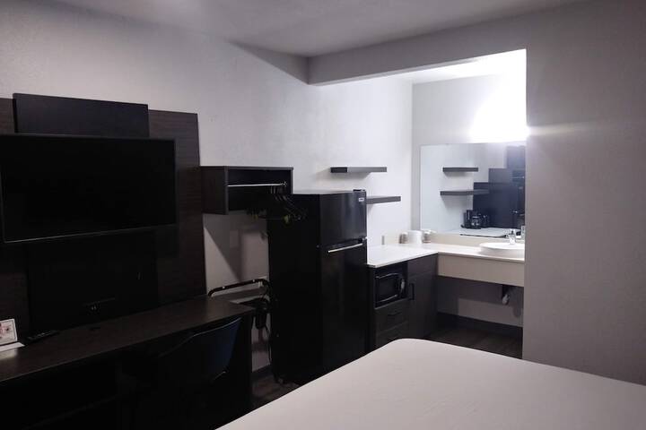 Room 20 of 27