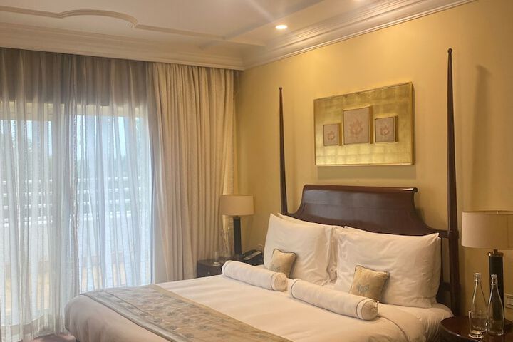Room 85 of 159