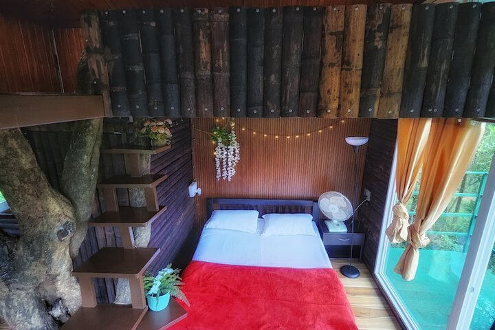 Room 16 of 68