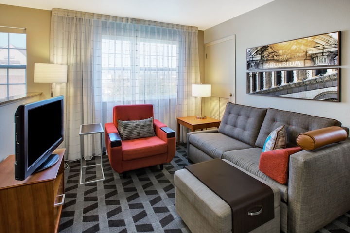 Room 15 of 30