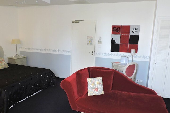 Room 20 of 68