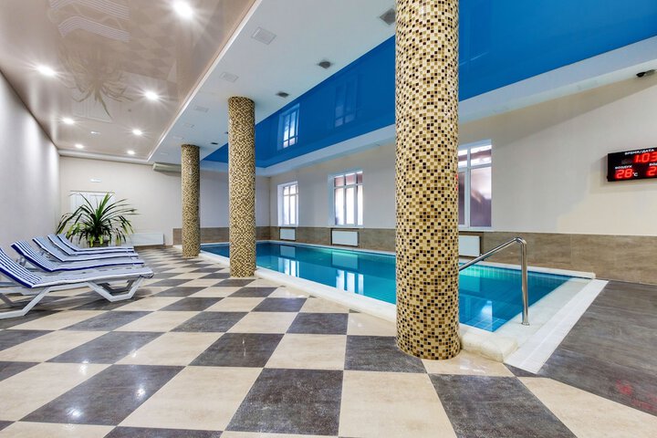 Pool 33 of 49