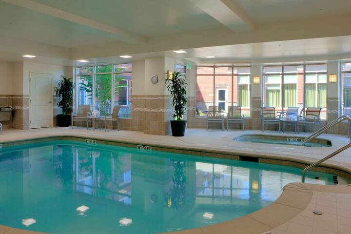 Pool 19 of 25