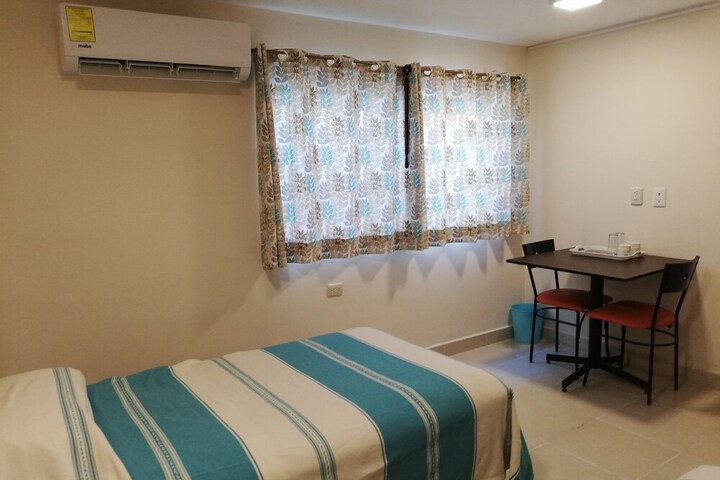 Room 14 of 40