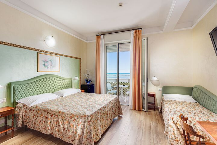 Room 6 of 21
