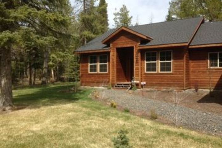 Exterior of Crane Shores 4 Br home by RedAwning