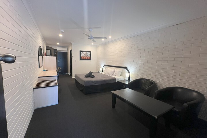 Room 26 of 54