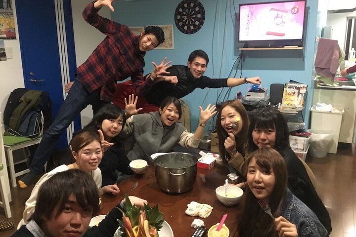 Room 13 of 37