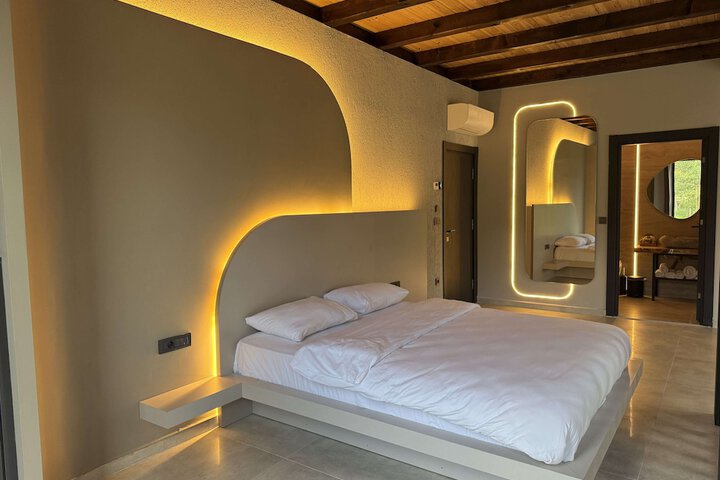 Room 19 of 57