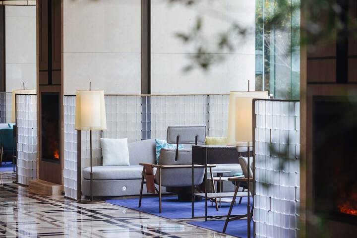 Lobby Photos