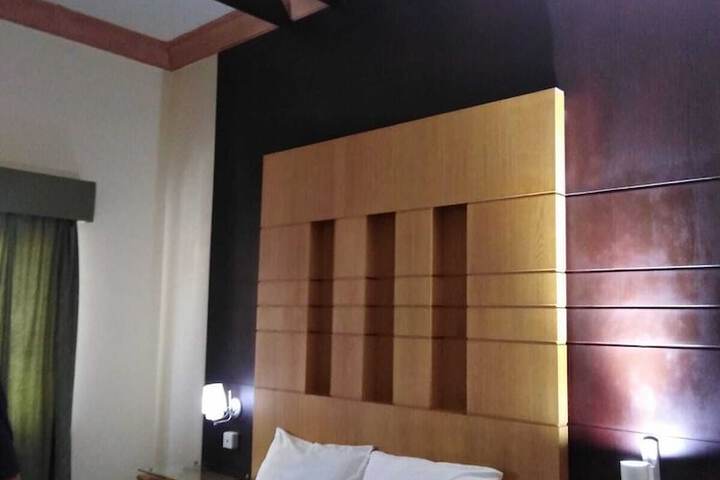 Room 8 of 67