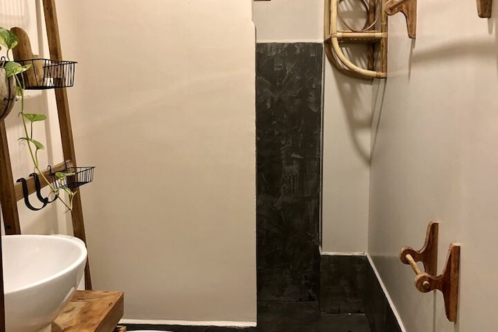 Room 70 of 203