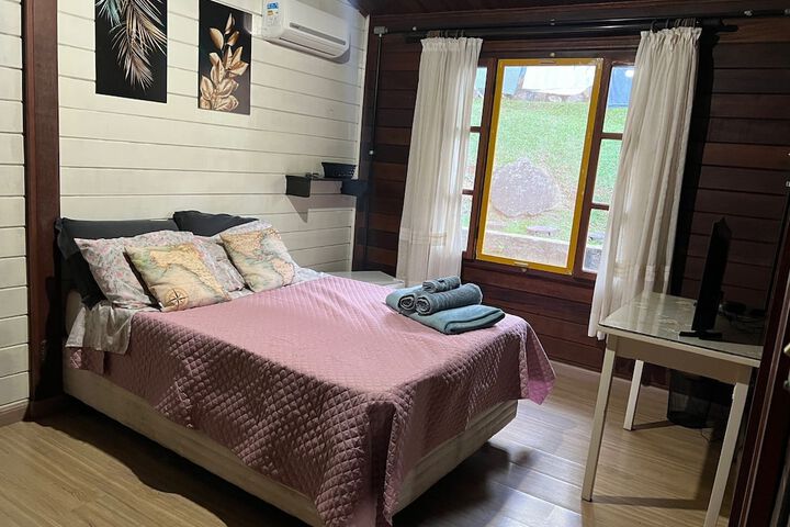 Room 3 of 43