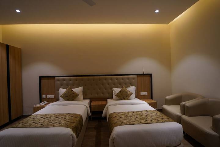 Room 13 of 49