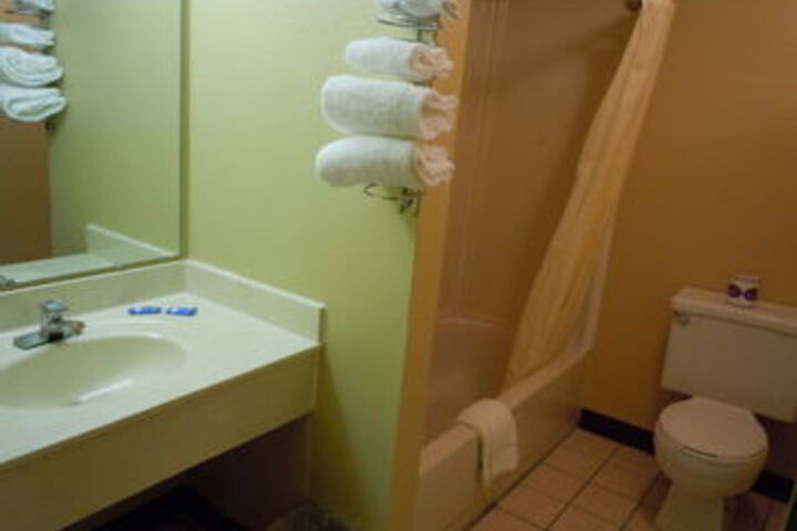 Room 2 of 24