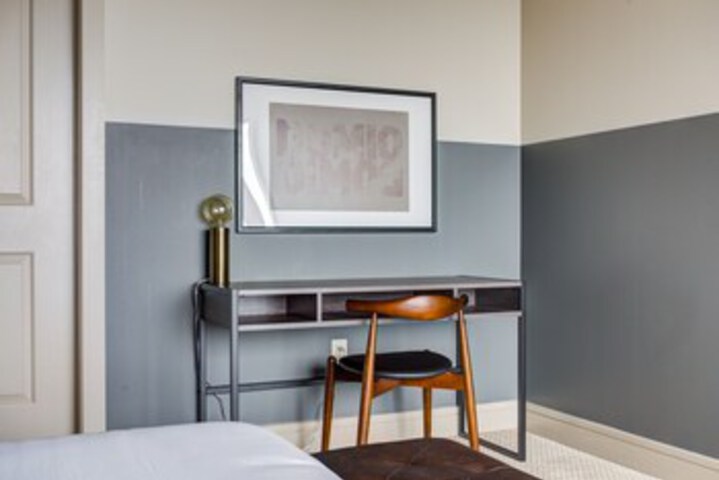 Room 17 of 23