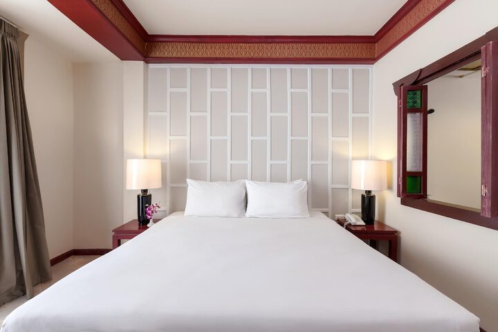 Room 4 of 39