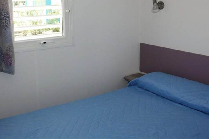 Room 6 of 35