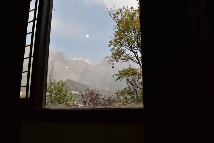 Room 14 of 22