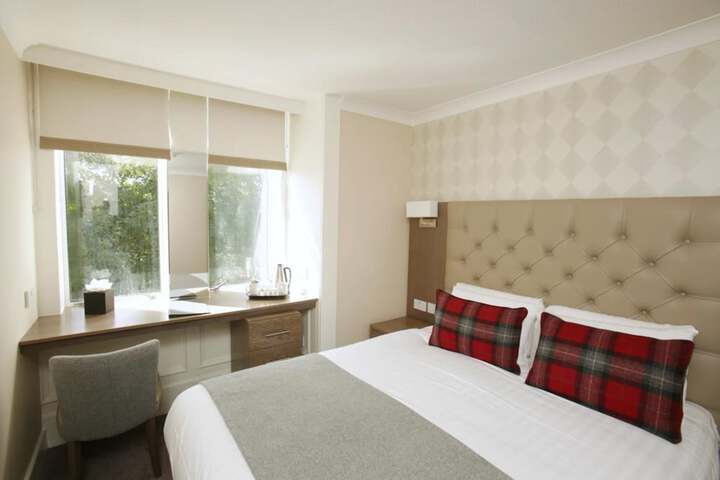 Room 7 of 72