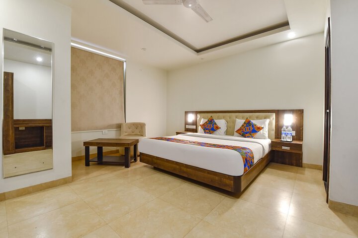 Room 21 of 30